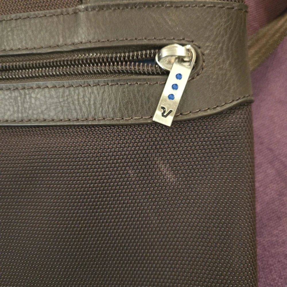 Roncato Correspondent Bag - Picture 15 of 16